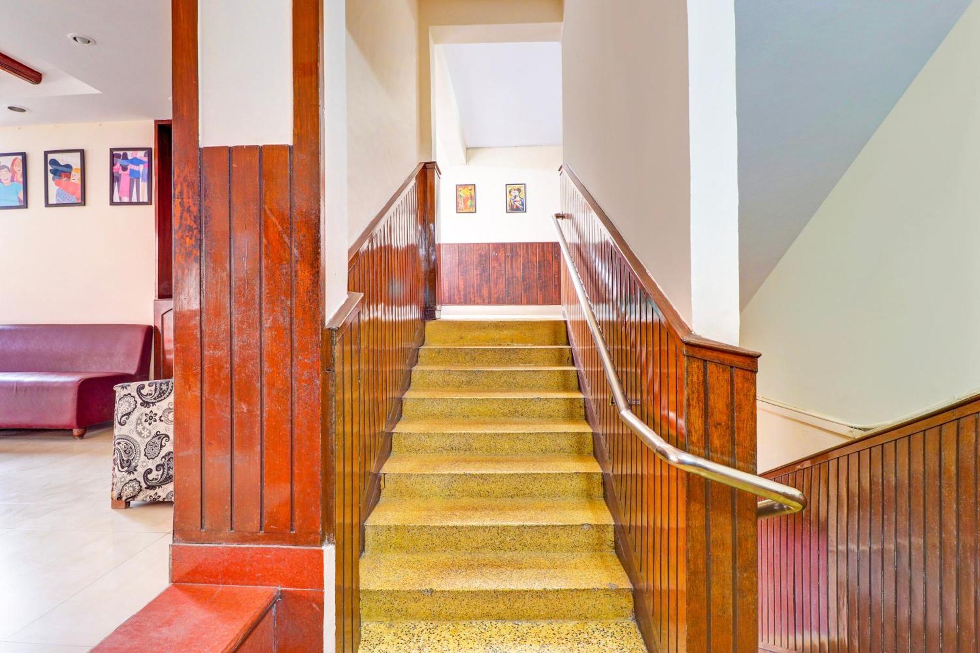 Super Collection O Pioneer Hotel Mussoorie Bagian luar foto